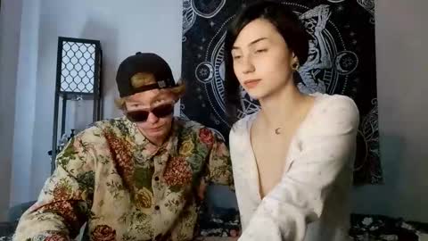 sweaties3 online show from October 23, 9:44 am