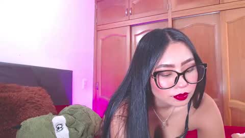 Snapshot of sweeet_amy chatting on January 28, 7:42 pm Amy IG sweeet amy0 online show from January 28, 7:42 pm