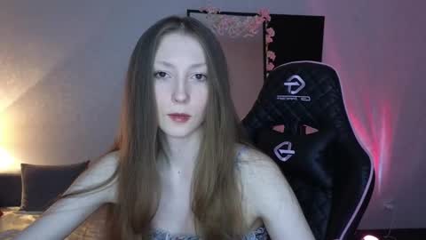 Snapshot of sweeet_lilit chatting on February 10, 5:25 am SwitLilit online show from February 10, 5:25 am