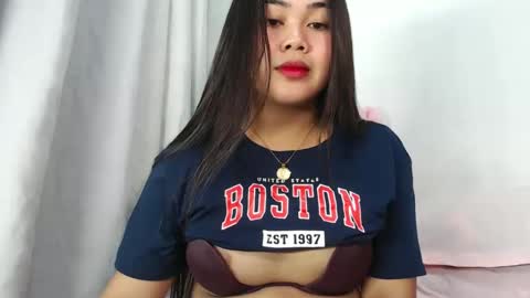 Snapshot of sweet18_jasmine chatting on January 6, 11:40 am sweet18_jasmine online show from January 6, 11:40 am