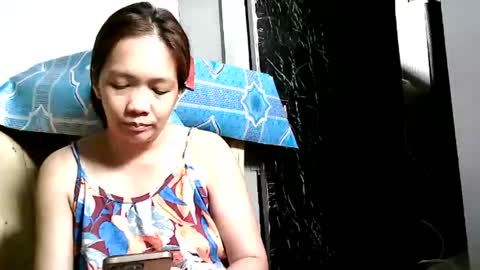 Snapshot of sweet818957 chatting on February 4, 2:39 am sweet818957 online show from February 4, 2:39 am