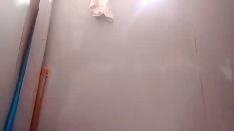 Snapshot of sweet818957 chatting on January 1, 2:51 am sweet818957 online show from January 1, 2:51 am