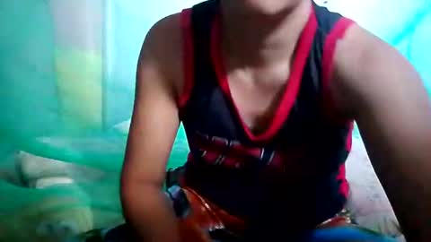 Snapshot of sweet818957 chatting on December 15, 1:46 am sweet818957 online show from December 15, 1:46 am