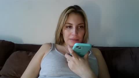 Sweet  alana online show from January 26, 9:40 pm