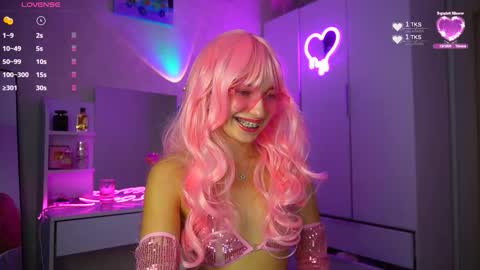 Snapshot of sweet__kitty__11 chatting on September 22, 3:16 pm kitty online show from September 22, 3:16 pm