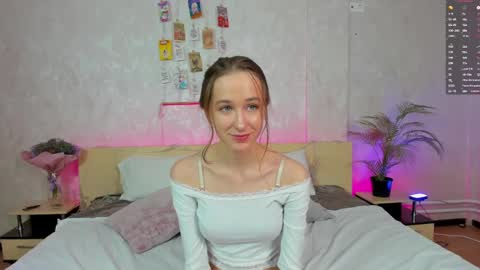 Snapshot of sweet__monica chatting on February 9, 8:45 pm Monica GTM 3MoTuWeFrSa 500pm-1000pm online show from February 9, 8:45 pm