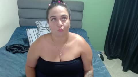 Snapshot of sweet__nikol chatting on February 7, 7:17 pm Nikol online show from February 7, 7:17 pm