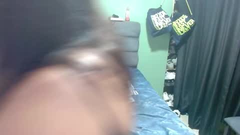 Snapshot of sweet__nikol chatting on February 28, 5:37 pm Nikol online show from February 28, 5:37 pm