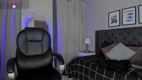 Vanessa online show from December 4, 4:12 am