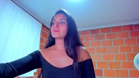 sweet and hot alaia online show from September 26, 3:47 am