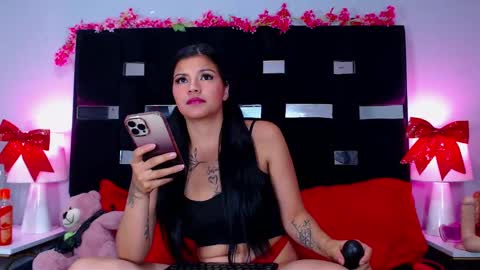 Snapshot of sweet_anto_ chatting on January 22, 6:52 pm antonella online show from January 22, 6:52 pm