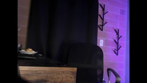 sweet_astra_goddess online show from October 3, 11:02 pm