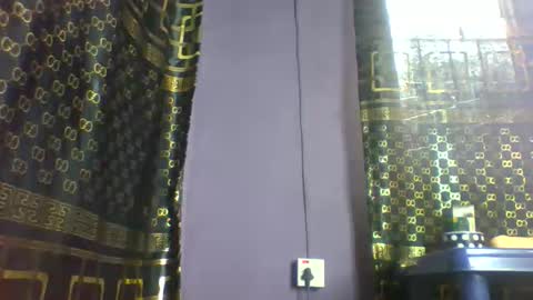 Snapshot of sweet_baby27 chatting on September 10, 8:37 am sweet baby online show from September 10, 8:37 am