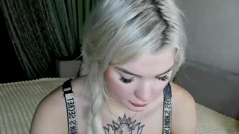 Alice online show from February 15, 4:06 pm