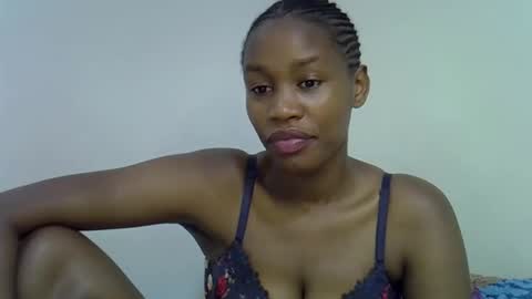 sweet_brown9 online show from October 20, 7:41 pm