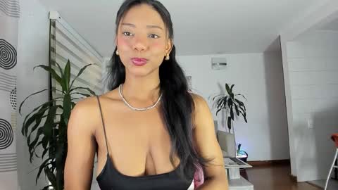 sweet_brunette88 online show from January 13, 9:11 pm