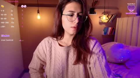 Snapshot of sweet_cami1 chatting on February 15, 12:37 am Camila online show from February 15, 12:37 am
