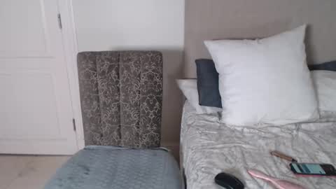 Snapshot of sweet_chantelle chatting on February 16, 8:55 pm Chantelle online show from February 16, 8:55 pm