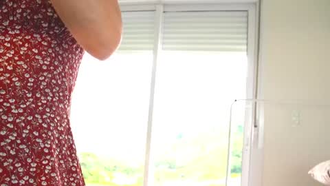 Snapshot of sweet_chilli_ chatting on January 3, 12:40 pm Bruna - Live on December - My wishlist online show from January 3, 12:40 pm