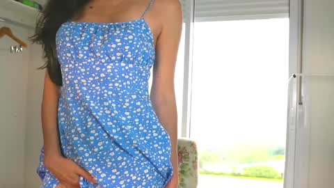 Snapshot of sweet_chilli_ chatting on December 22, 11:33 am Bruna - Live on December - My wishlist online show from December 22, 11:33 am