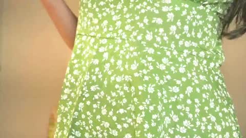 Snapshot of sweet_chilli_ chatting on January 10, 12:27 am Bruna - Live on December - My wishlist online show from January 10, 12:27 am