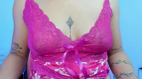 sweet_coral_ online show from March 8, 9:57 am