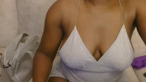 dellah online show from July 28, 9:03 pm