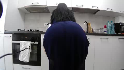           online show from December 4, 7:41 am