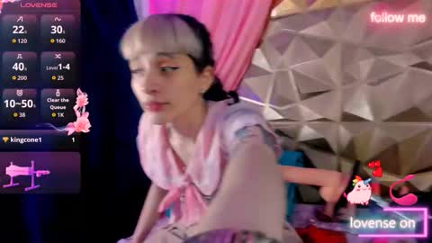  emmili  online show from September 29, 12:26 pm