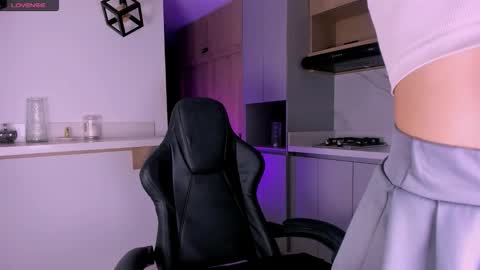 Sweet Fhalon online show from March 11, 6:38 am