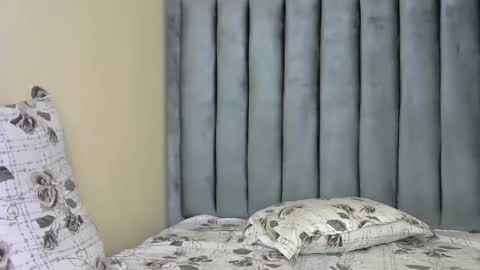 sweet_freaky online show from March 7, 6:30 pm