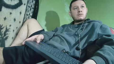 sweet_guy36 online show from October 19, 4:33 pm