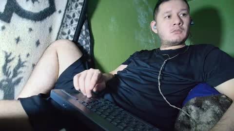sweet_guy36 online show from October 23, 2:57 am