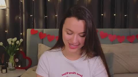 Snapshot of sweet_haeven chatting on February 16, 4:10 pm Im Mia.LOVELY PATTERNS 100 120 160 200 my toy buzzes from 2 tip online show from February 16, 4:10 pm