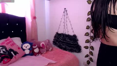 Hannah online show from December 2, 1:53 pm