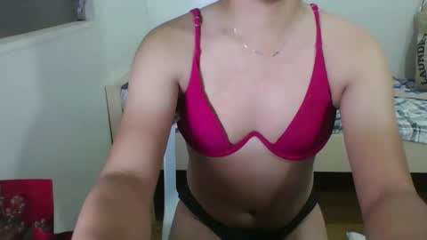 sweet_jane28 online show from October 8, 9:43 pm