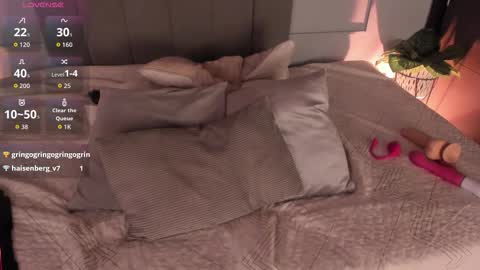 Snapshot of sweet_janne chatting on September 9, 7:58 pm sweet_janne online show from September 9, 7:58 pm