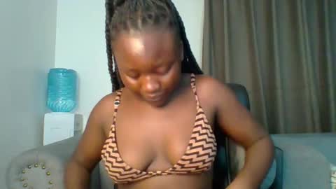 Snapshot of sweet_jenica chatting on December 22, 5:11 am ESTHER NEEMA online show from December 22, 5:11 am