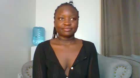 Snapshot of sweet_jenica chatting on January 15, 4:36 am ESTHER NEEMA online show from January 15, 4:36 am