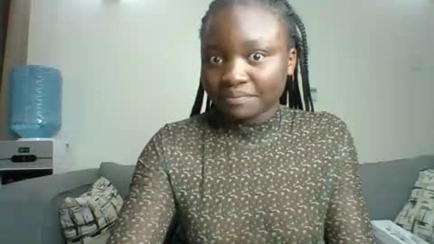 Snapshot of sweet_jenica chatting on January 21, 4:43 am ESTHER NEEMA online show from January 21, 4:43 am