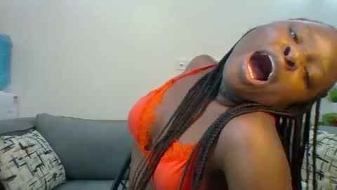 Snapshot of sweet_jenica chatting on January 24, 5:10 am ESTHER NEEMA online show from January 24, 5:10 am