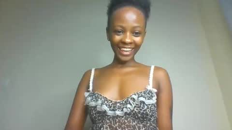 sweet_jovial online show from May 24, 6:58 pm