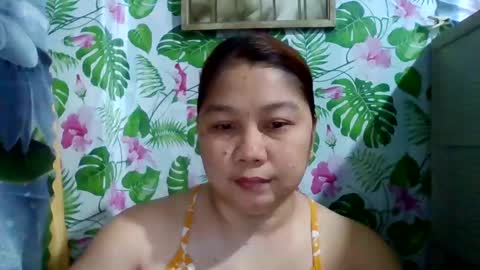 Snapshot of sweet_kayley chatting on January 3, 1:59 am sweet_kayley online show from January 3, 1:59 am