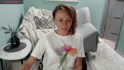 Helen online show from October 12, 7:01 am