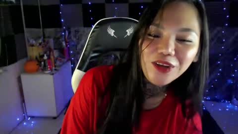 Snapshot of sweet_kittykatya chatting on January 7, 4:48 pm sweet_kittykatya online show from January 7, 4:48 pm