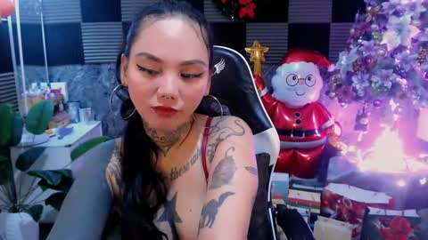 Snapshot of sweet_kittykatya chatting on December 17, 5:47 pm sweet_kittykatya online show from December 17, 5:47 pm