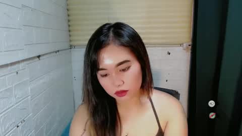 Snapshot of sweet_laika chatting on January 19, 6:53 am LAIKA online show from January 19, 6:53 am