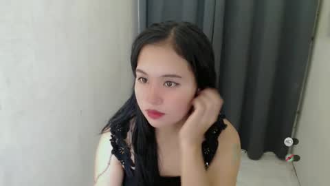 Snapshot of sweet_laika chatting on February 13, 2:34 am LAIKA online show from February 13, 2:34 am