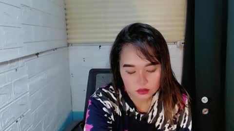 Snapshot of sweet_laika chatting on January 18, 2:58 am LAIKA online show from January 18, 2:58 am