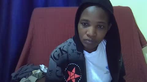 sweet_lessly online show from January 17, 2:37 pm